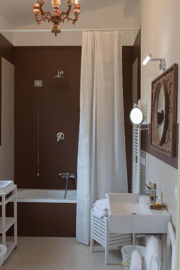 Ych-Le Grotte Di Sileno Bed & Breakfast Castellaneta Luaran gambar